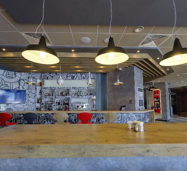 Банкомат Райффайзенбанка по адресу ул. Полины Осипенко,  д. 5