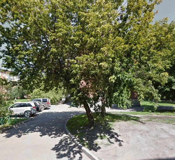 Отделение Совкомбана по адресу ул. Декабрьских Событий,  д. 103